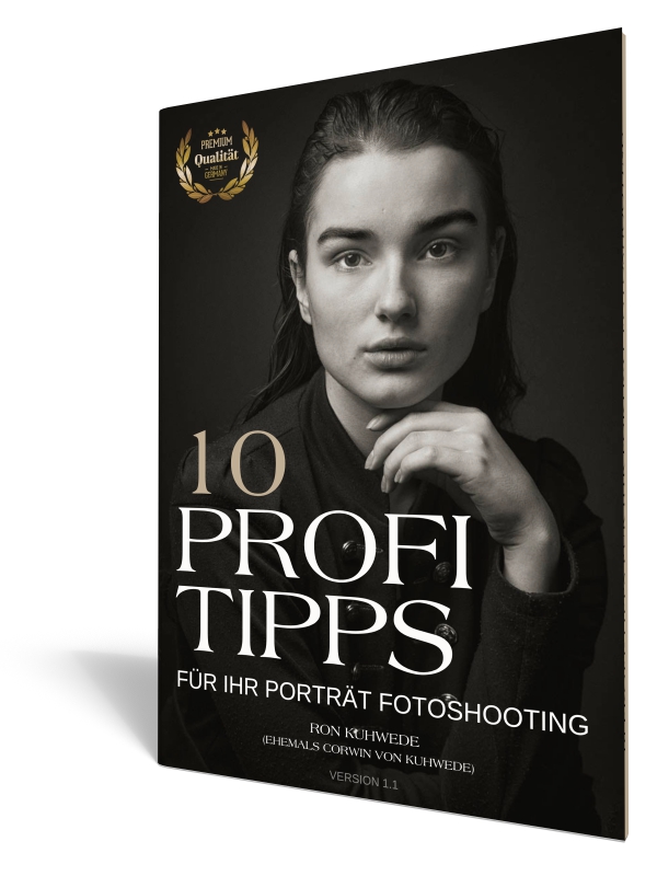 Schwarzweiß-Porträt einer Frau mit nachdenklichem Blick und Hand am Kinn, Text über Profi-Tipps für Porträtfotoshooting.